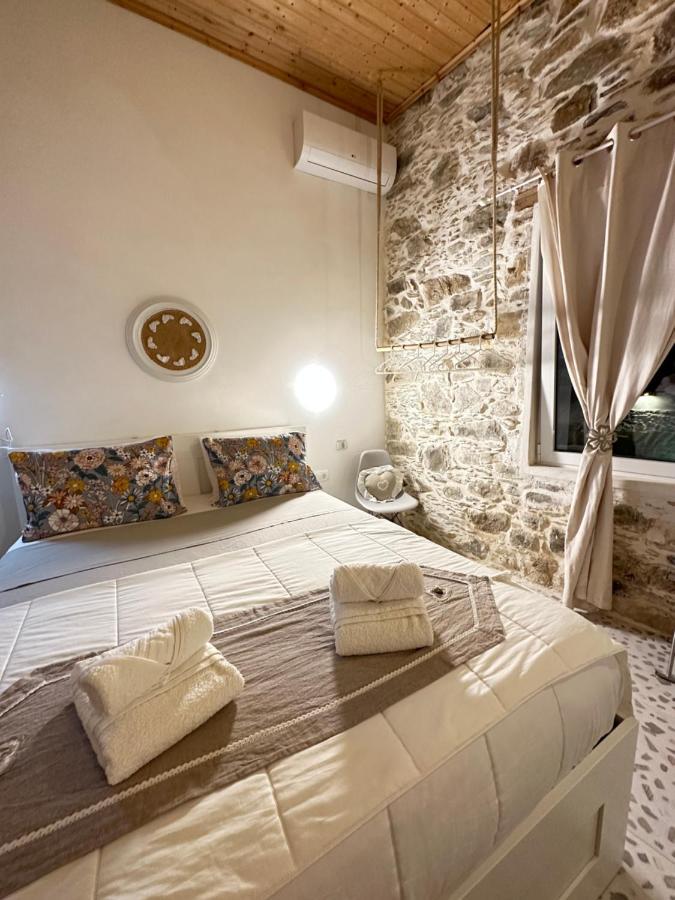 Cocooning Blue House Elafonisi Hotell Vathi  Exteriör bild