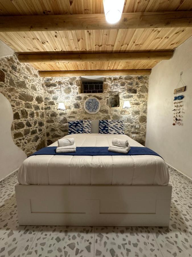 Cocooning Blue House Elafonisi Hotell Vathi  Exteriör bild